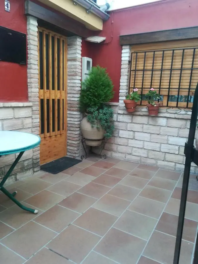 Alojamiento Los Pineros Arroyo Frio