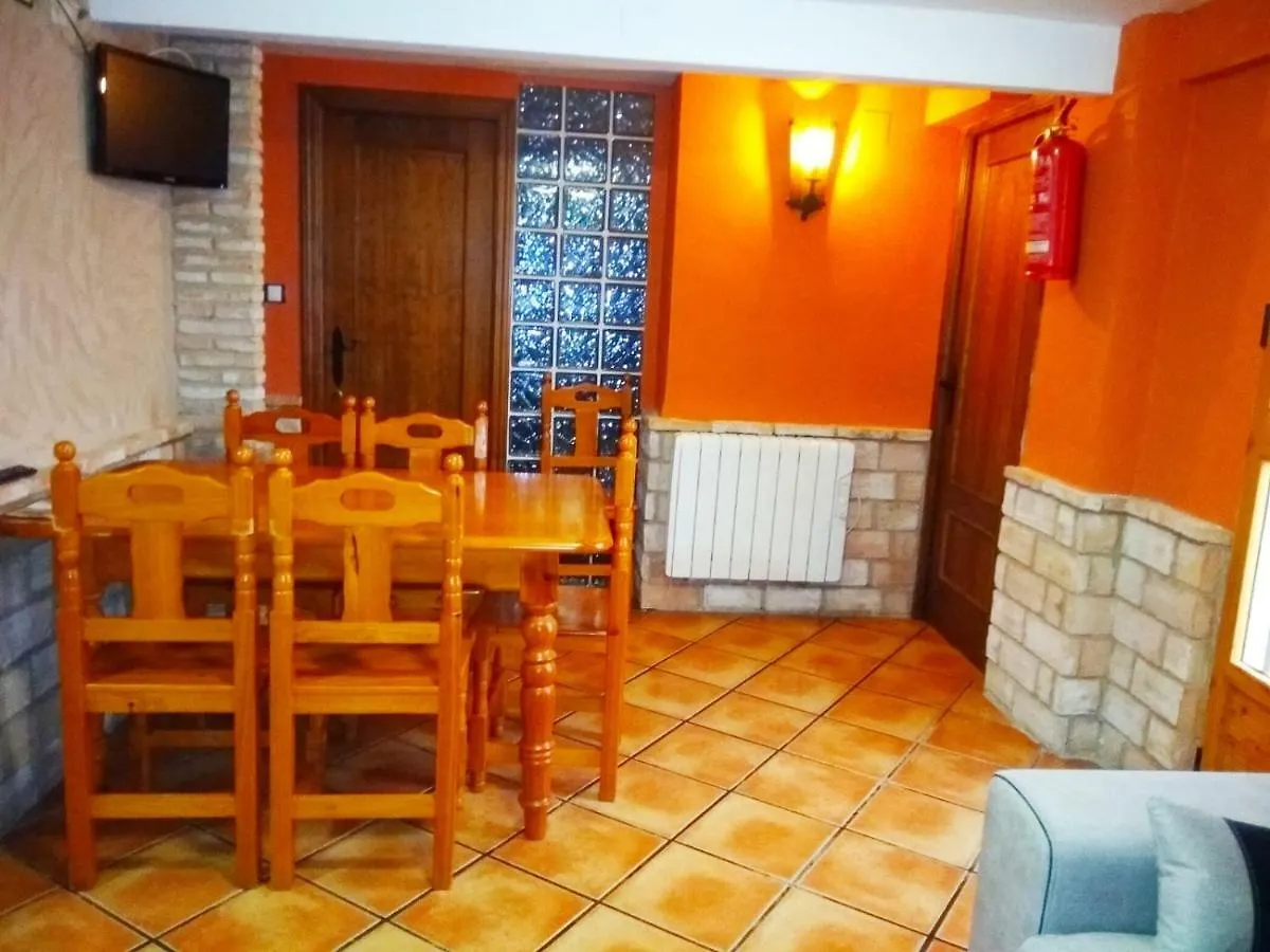 Apartment Alojamiento Los Pineros Arroyo Frio